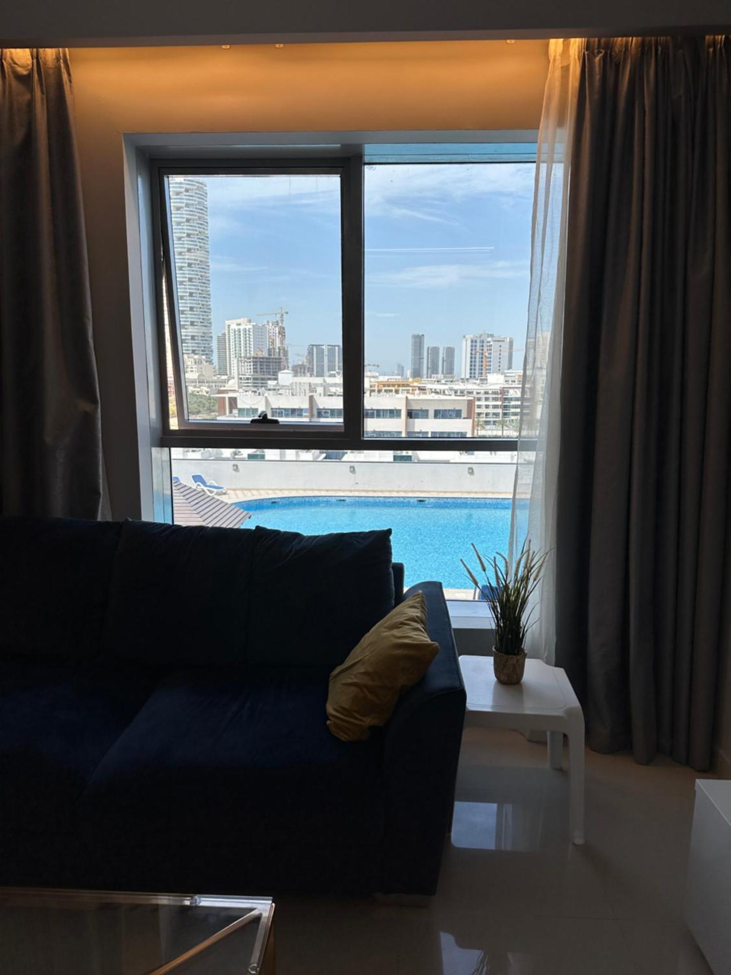 Apartment Luxurious, Cozy And Spacious One-bedroom In The Heart Of *