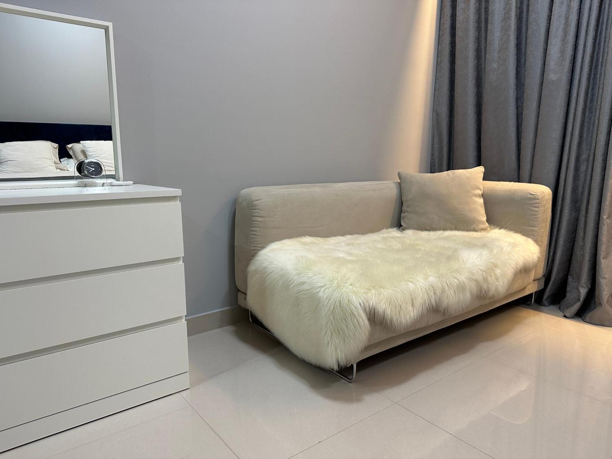 Luxurious, Cozy And Spacious One-bedroom In The Heart Of