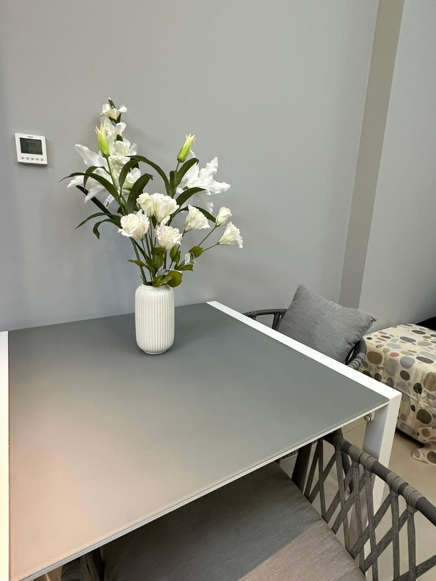 Apartment Luxurious, Cozy And Spacious One-bedroom In The Heart Of